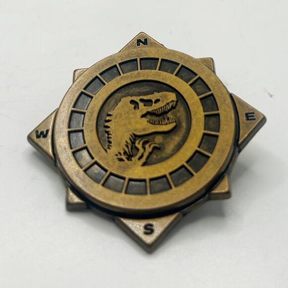 Jurassic World Universal Studios Parks Metal Spinner Pin – Compass Shaped - Picture 1 of 4